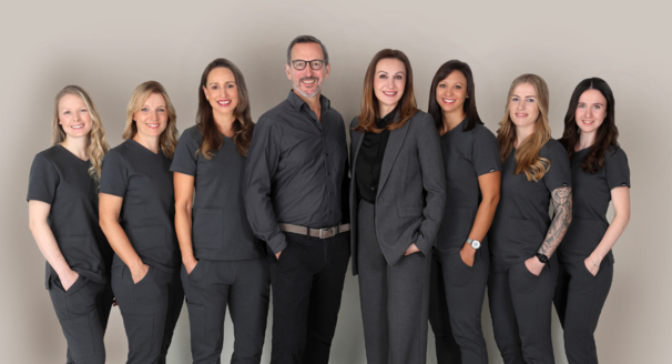 amosaro-team-foto.png